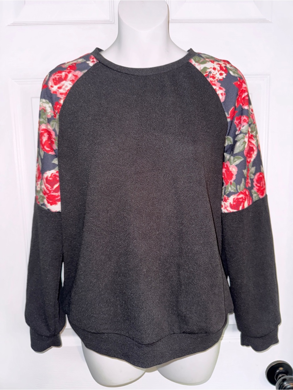 SHEIN Floral Print Raglan Sleeve Sweatshirt Charcoal Gray Small